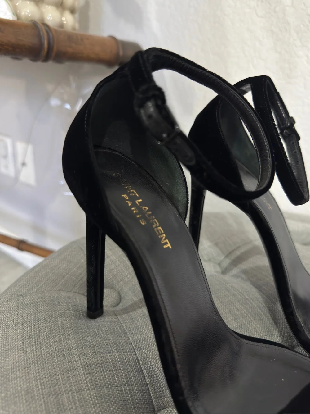 Saint Laurent Amber Black velvet strap ankle strap heels - Picture 7 of 15